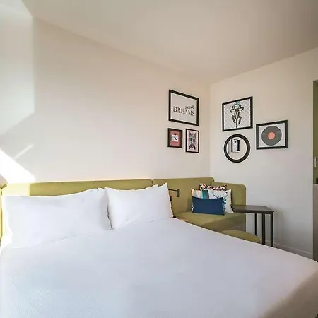 Hampton By Hilton *