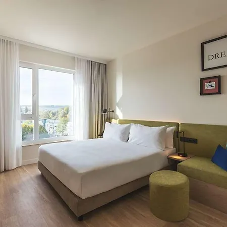 Hampton By Hilton Hotel