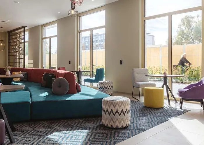 Hampton By Hilton Hotel