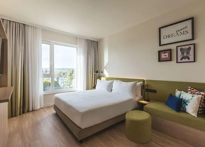 Hampton By Hilton Hotel